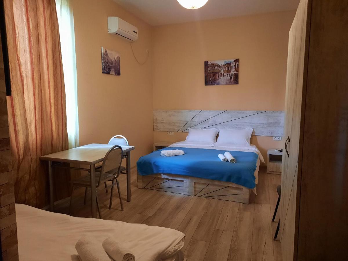 Hotel 2Floors Tbilisi Ngoại thất bức ảnh