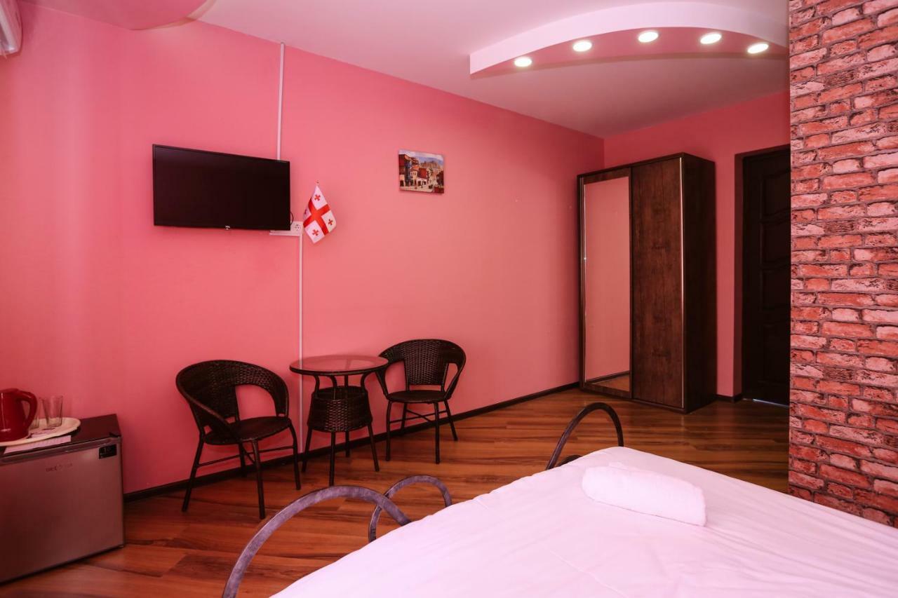 Hotel 2Floors Tbilisi Ngoại thất bức ảnh